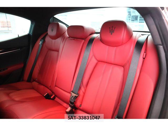 Maserati GHIBLI 2018-02 7979828-13