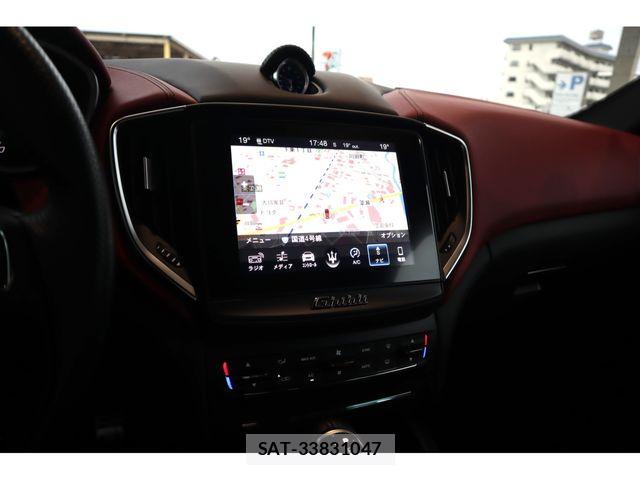 Maserati GHIBLI 2018-02 7979828-8