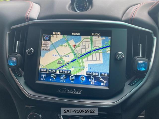 Maserati GHIBLI 2016-08 8036560-23