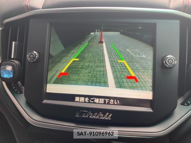 Maserati GHIBLI 2016-08 8036560-26
