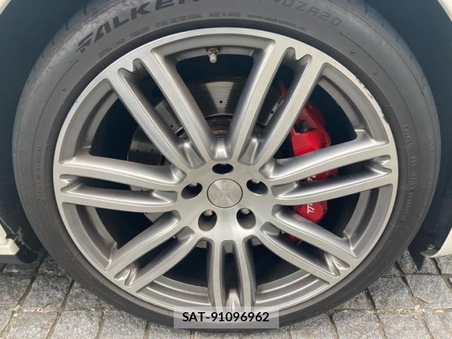 Maserati GHIBLI 2016-08 8036560-4