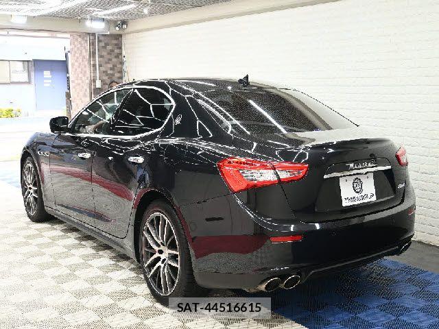 Maserati GHIBLI 2015-07 8230712-12
