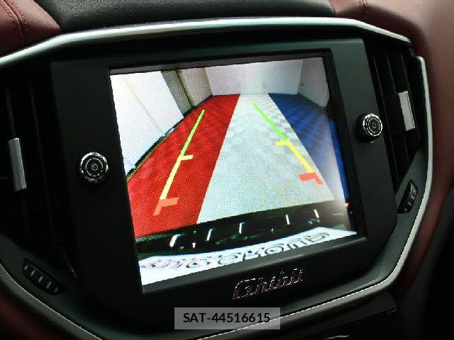 Maserati GHIBLI 2015-07 8230712-16