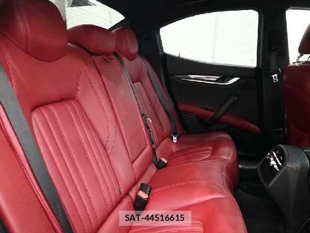 Maserati GHIBLI 2015-07 8230712-26
