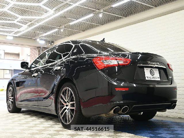 Maserati GHIBLI 2015-07 8230712-2