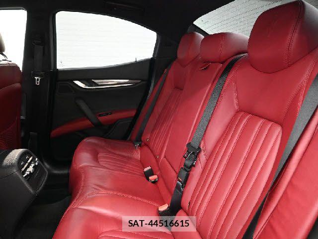 Maserati GHIBLI 2015-07 8230712-29