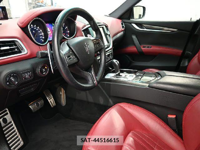 Maserati GHIBLI 2015-07 8230712-3