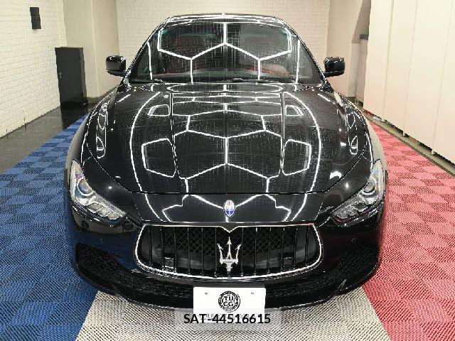 Maserati GHIBLI 2015-07 8230712-4