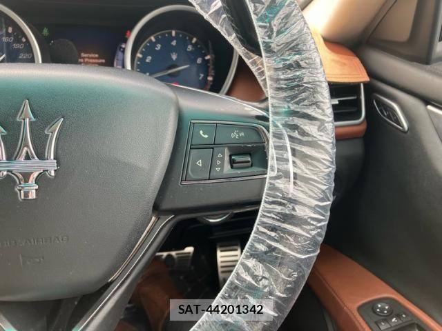 Maserati GHIBLI 2015-03 8245800-16