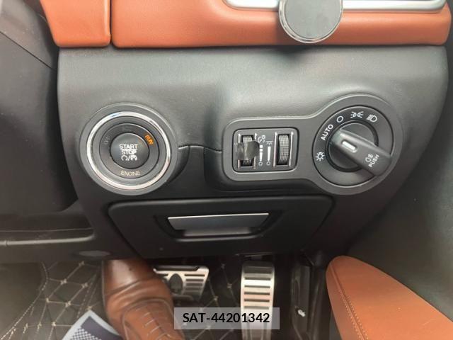Maserati GHIBLI 2015-03 8245800-17