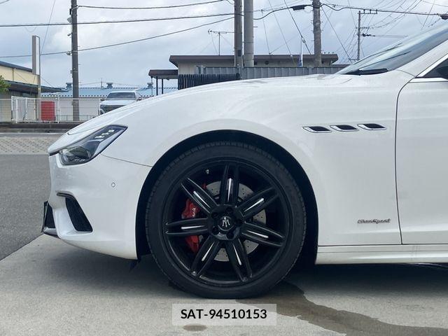 Maserati GHIBLI 2021-12 8245799-5