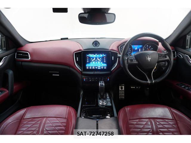 Maserati GHIBLI 2019-04 8366827-17