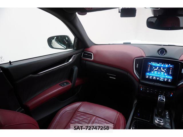 Maserati GHIBLI 2019-04 8366827-19