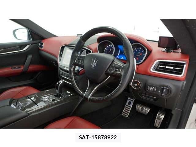 Maserati GHIBLI 2017-12 8457851-8