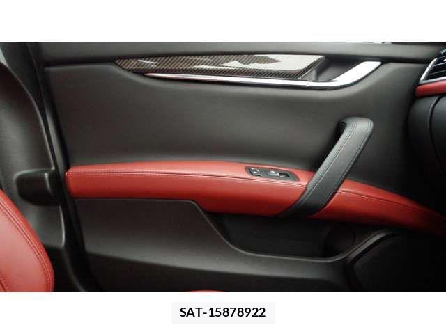 Maserati GHIBLI 2017-12 8457851-16