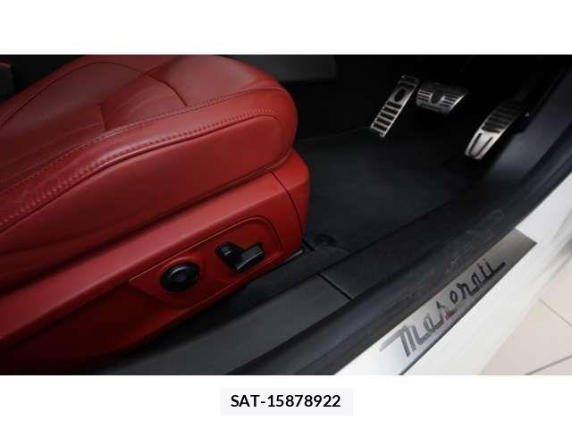 Maserati GHIBLI 2017-12 8457851-17