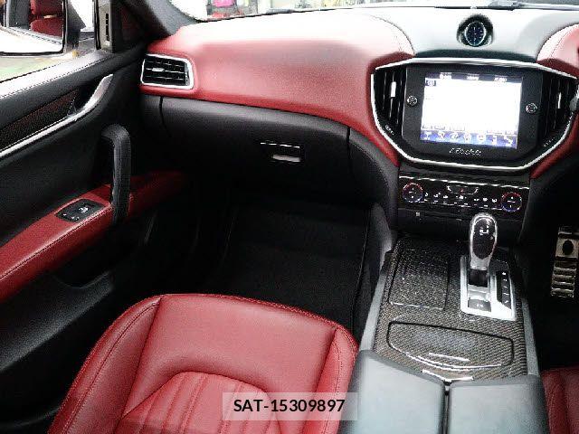 Maserati GHIBLI 2016-12 8525629-22