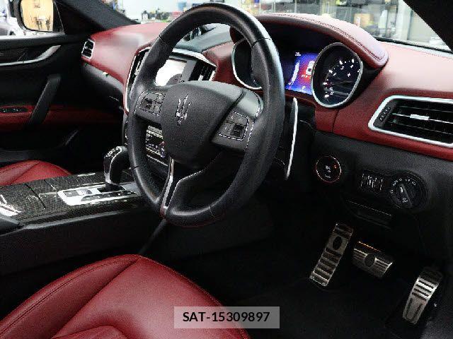 Maserati GHIBLI 2016-12 8525629-3