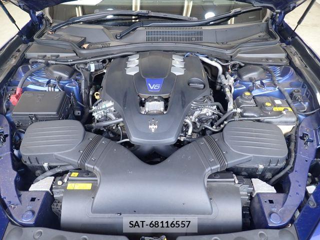 Maserati GHIBLI 2018-06 8525628-27