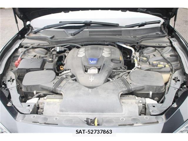 Maserati GHIBLI 2015-01 8660059-16