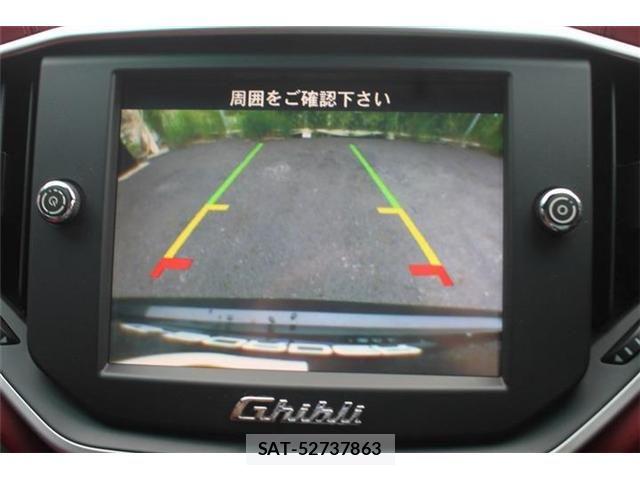 Maserati GHIBLI 2015-01 8660059-3