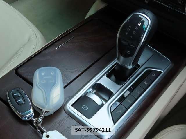 Maserati GHIBLI 2014-05 8830086-14
