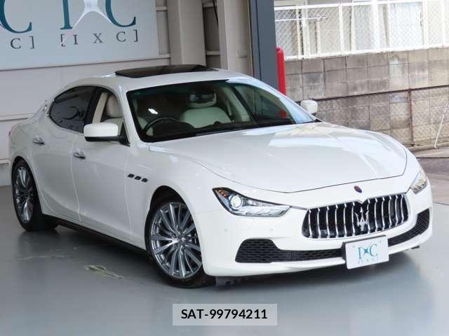 Maserati GHIBLI 2014-05 8830086-20