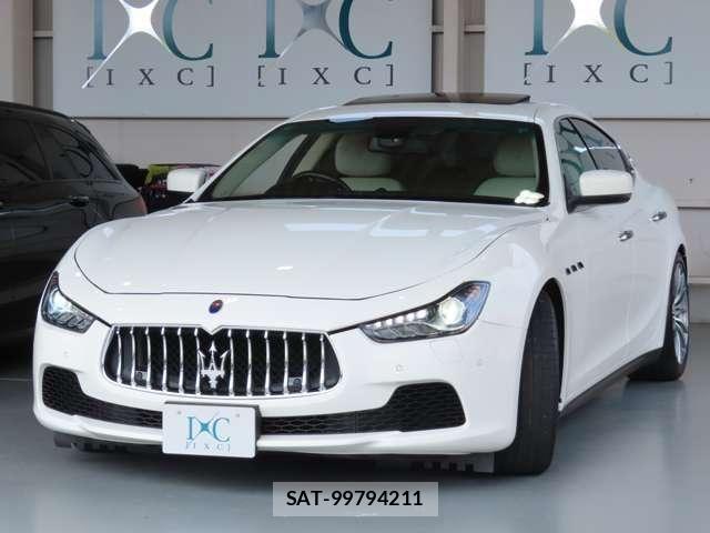 Maserati GHIBLI 2014-05 8830086-21