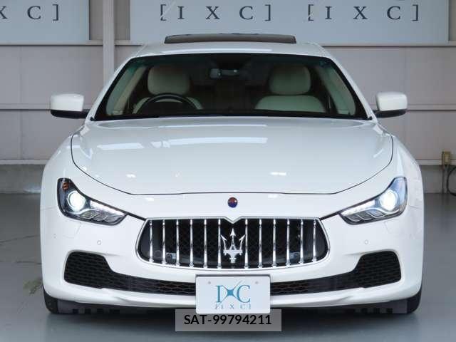 Maserati GHIBLI 2014-05 8830086-22