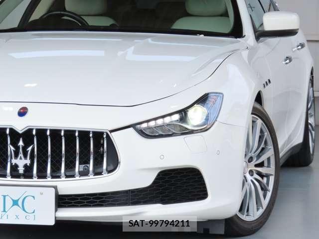 Maserati GHIBLI 2014-05 8830086-24