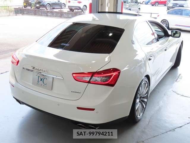 Maserati GHIBLI 2014-05 8830086-6