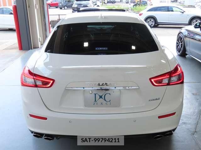 Maserati GHIBLI 2014-05 8830086-8