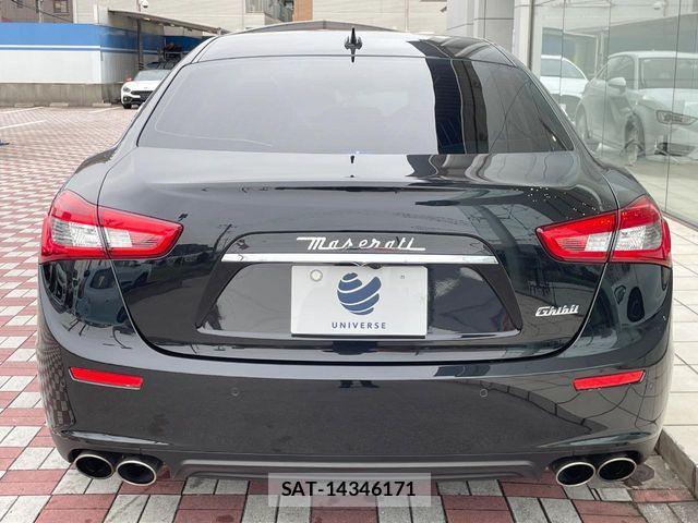 Maserati GHIBLI 2017-03 8849668-15
