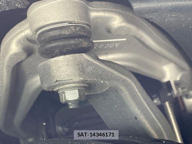 Maserati GHIBLI 2017-03 8849668-19