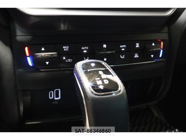 Maserati GHIBLI 2021-12 8871389-24