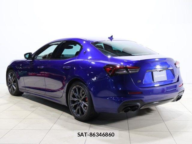 Maserati GHIBLI 2021-12 8871389-6