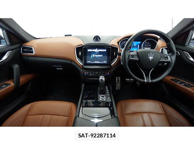Maserati GHIBLI 2021-03 8880618-7