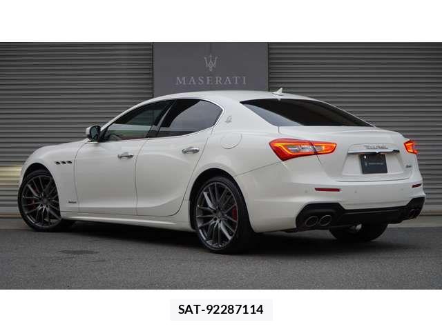 Maserati GHIBLI 2021-03 8880618-2