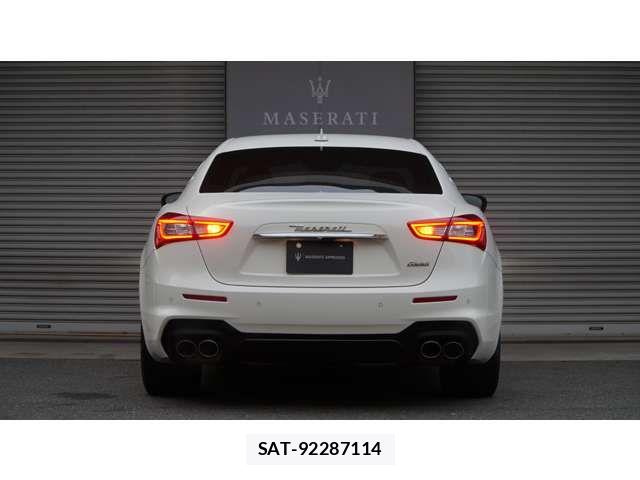 Maserati GHIBLI 2021-03 8880618-3