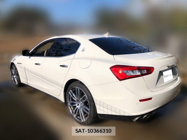 Maserati GHIBLI 2015-03 8883871-2