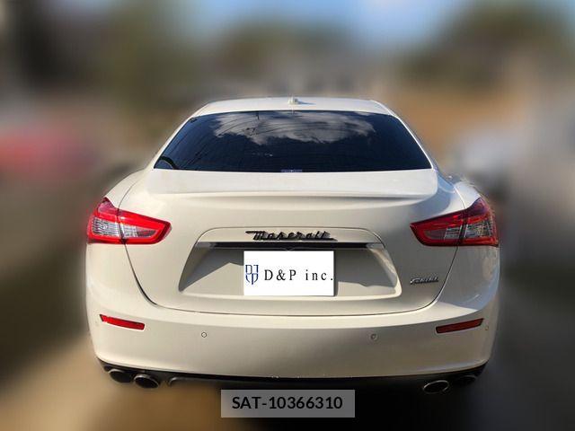 Maserati GHIBLI 2015-03 8883871-4