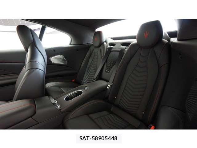 Maserati GranCabrio 2025-03 8880619-13