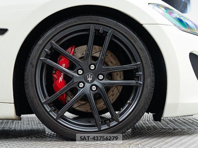 Maserati GRANTURISMO 2016-01 1007138-18