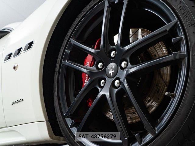 Maserati GRANTURISMO 2016-01 1007138-4