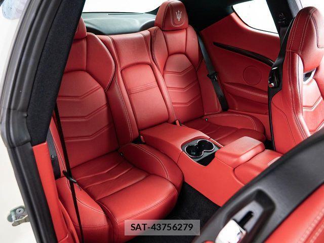 Maserati GRANTURISMO 2016-01 1007138-7