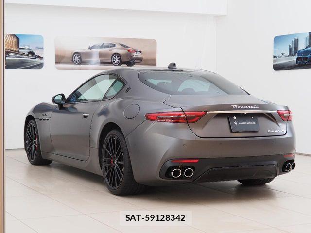 Maserati GRANTURISMO 2025-03 3378569-13