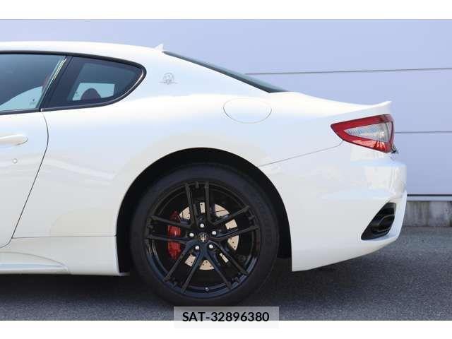 Maserati GRANTURISMO 2019-06 4639701-9