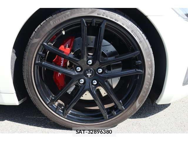 Maserati GRANTURISMO 2019-06 4639701-2