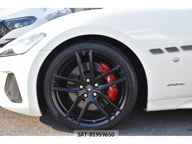 Maserati GRANTURISMO 2019-02 4965872-12