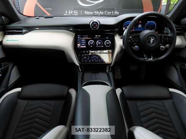 Maserati GRANTURISMO 2024-11 6613010-2